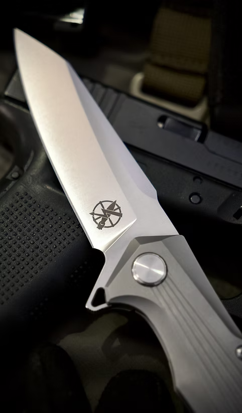Messer D2 Späher