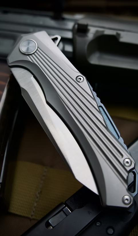 Messer D2 Einheitssanitäter